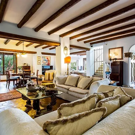 Alba 12, Emma * גיארדיני נאקסוס