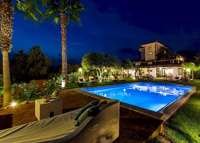 Villa Alba 12, Emma Giardini-Naxos