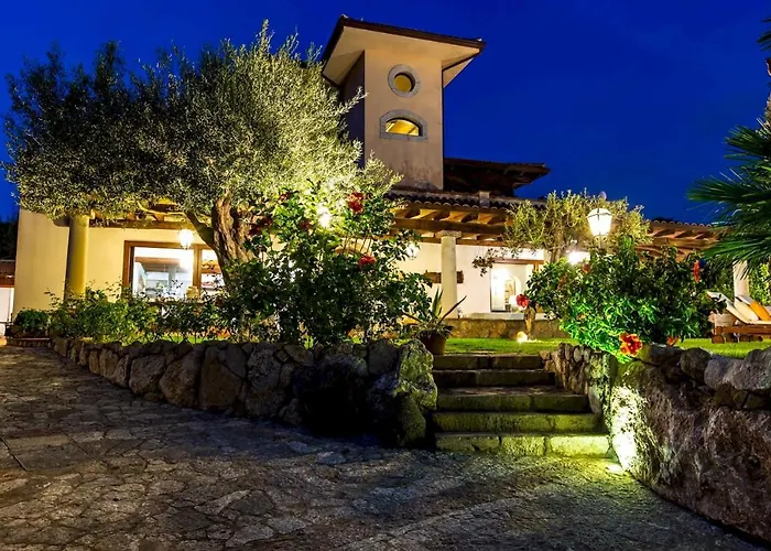 Alba 12, Emma Villa Giardini-Naxos