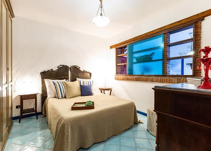 Alba 12, Emma * Giardini-Naxos