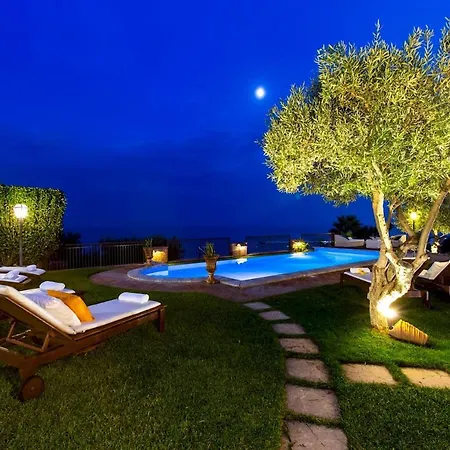 Villa Alba 12, Emma *