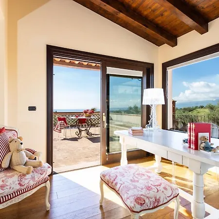 Villa Alba 12, Emma *