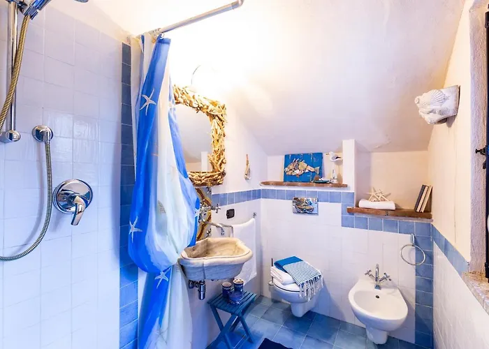 Alba 12, Emma Villa *