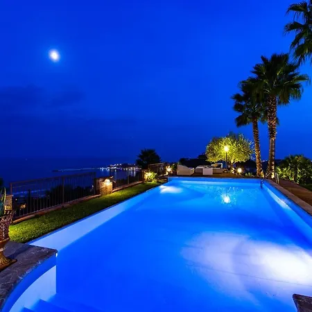 Alba 12, Emma * 지아르디니낙소스